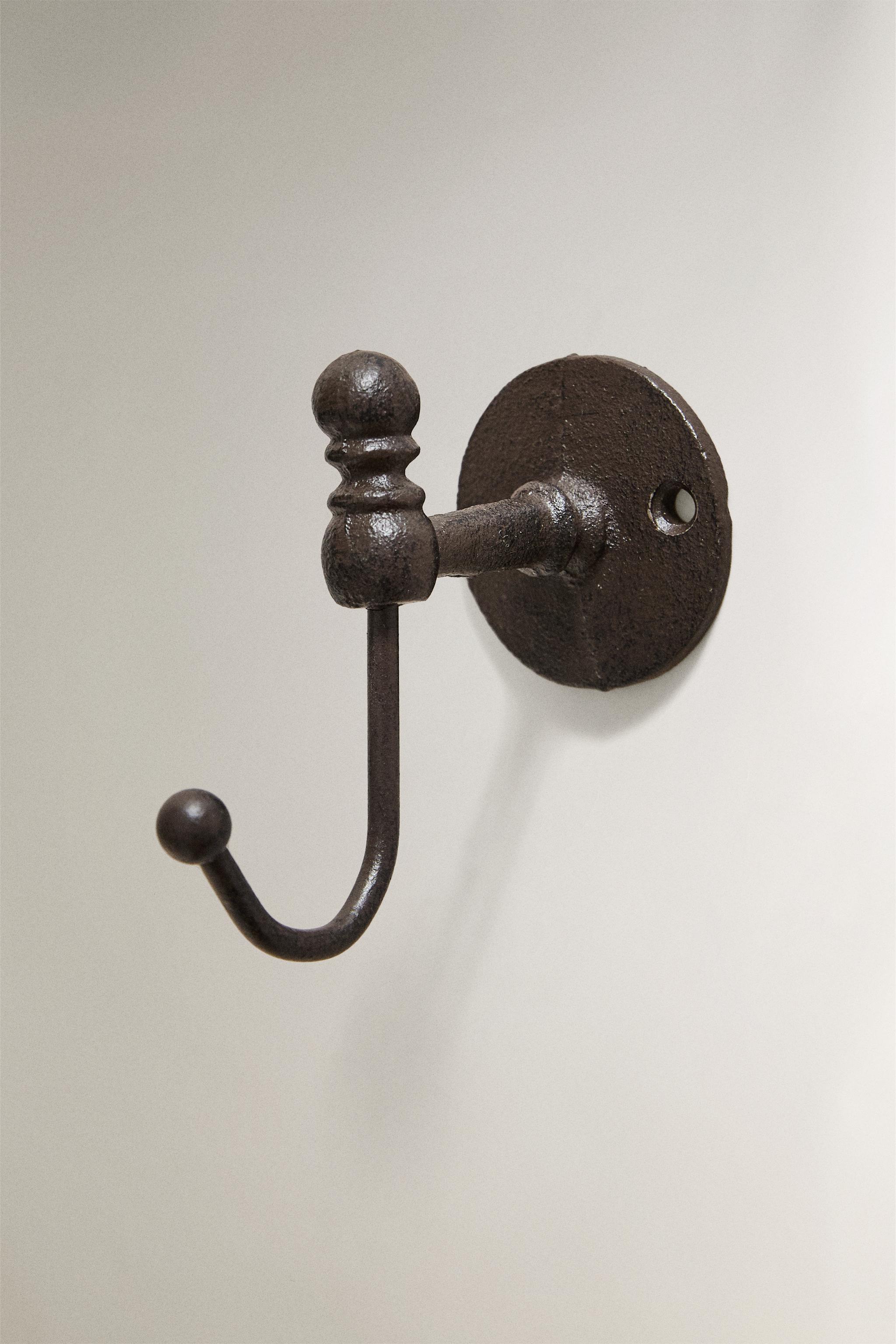 CAST IRON HANGER